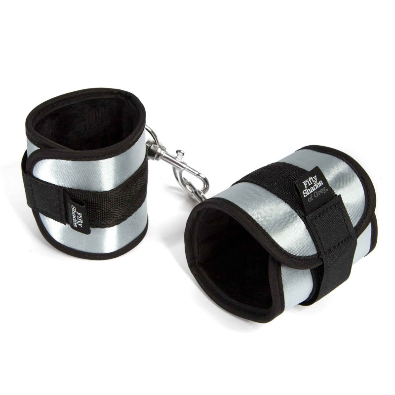 Totally His - Soft Handcuffs Menottes Douceur 