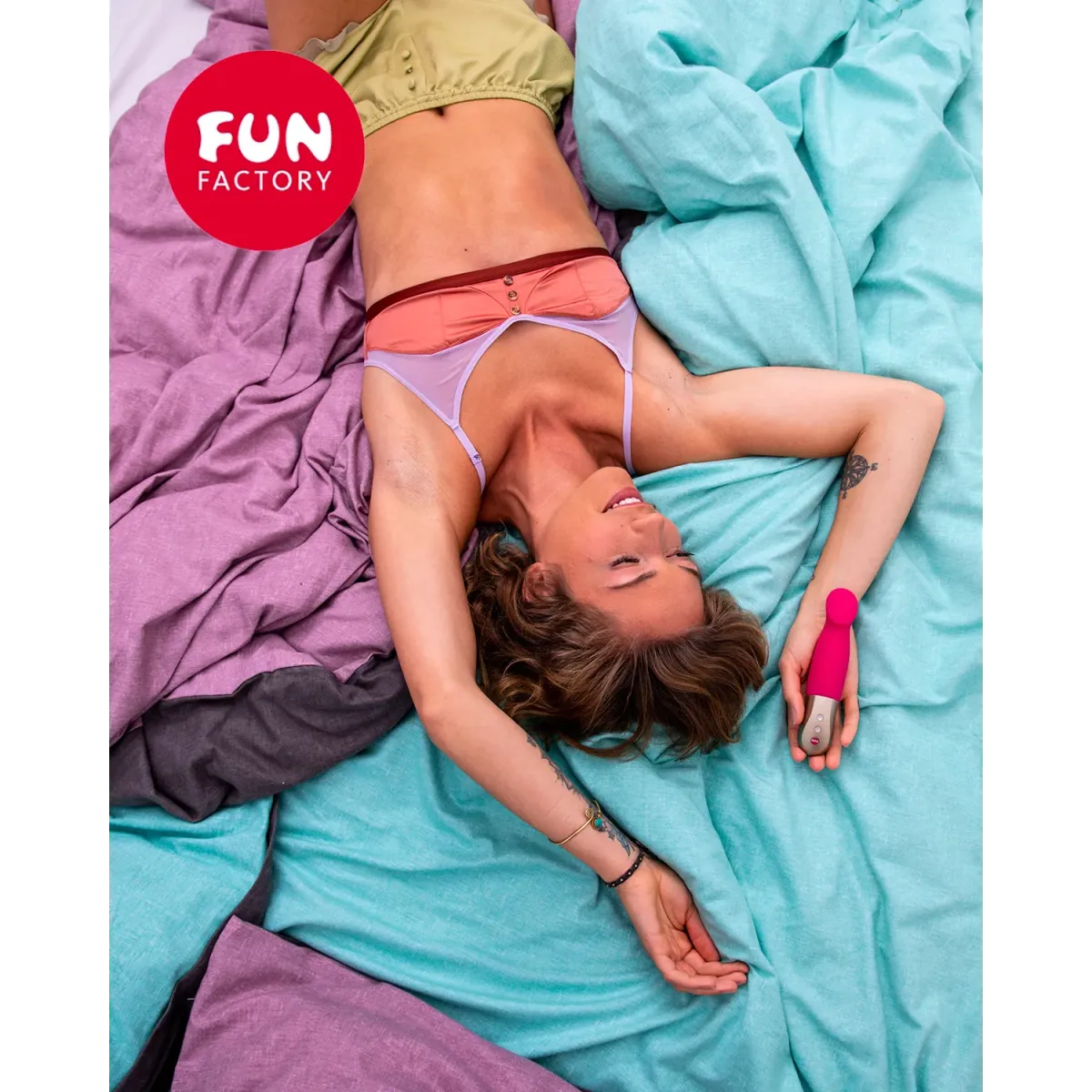 SUNDAZE fuchsia pink